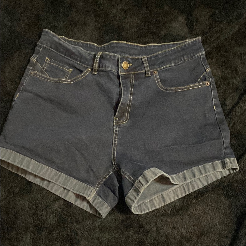 Blue Jean Shorts with Rolled Cuffs and Mid-Rise Fit